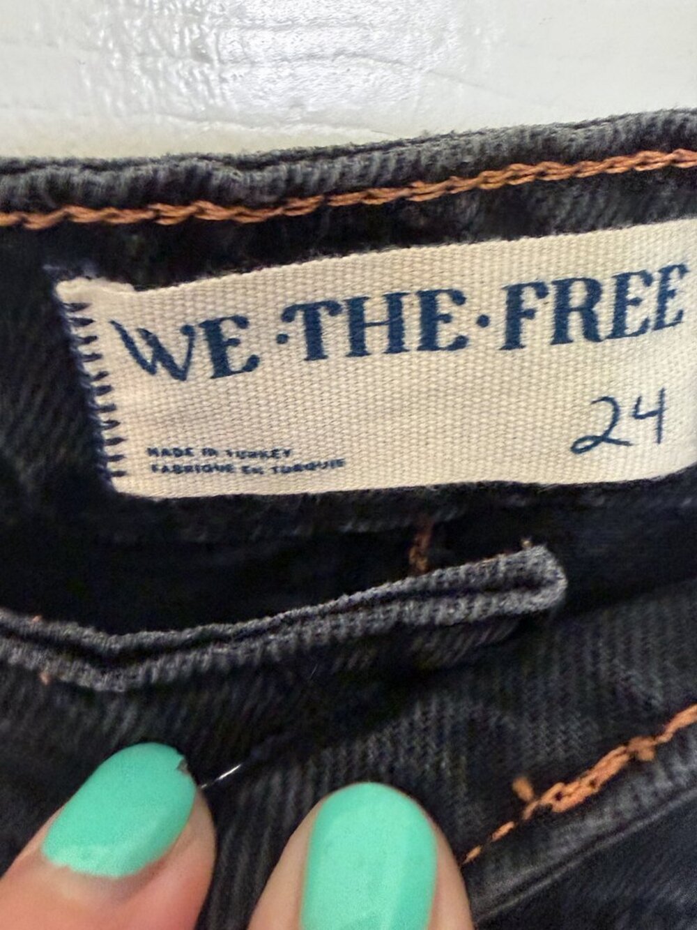 We The Free Palmer Cuffed Jeans in Black - Size 24 - Picture 2 of 13